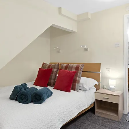 Contractor-friendly 3-bed In Prime Location - Pass The Keys 別荘 ウルバーストン