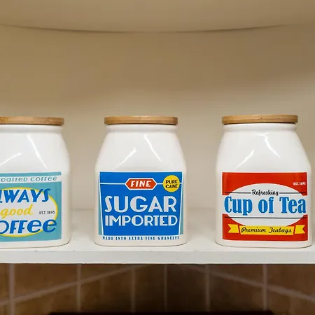 Contractor-friendly 3-bed In Prime Location - Pass The Keys